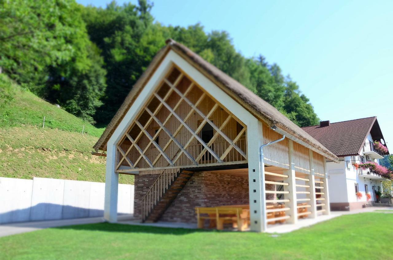 Farm Stay Zurej Sentjur Luaran gambar
