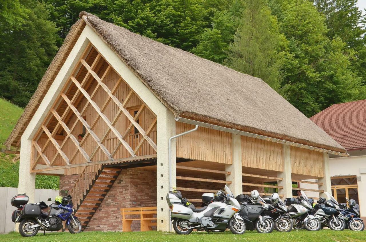 Farm Stay Zurej Sentjur Luaran gambar